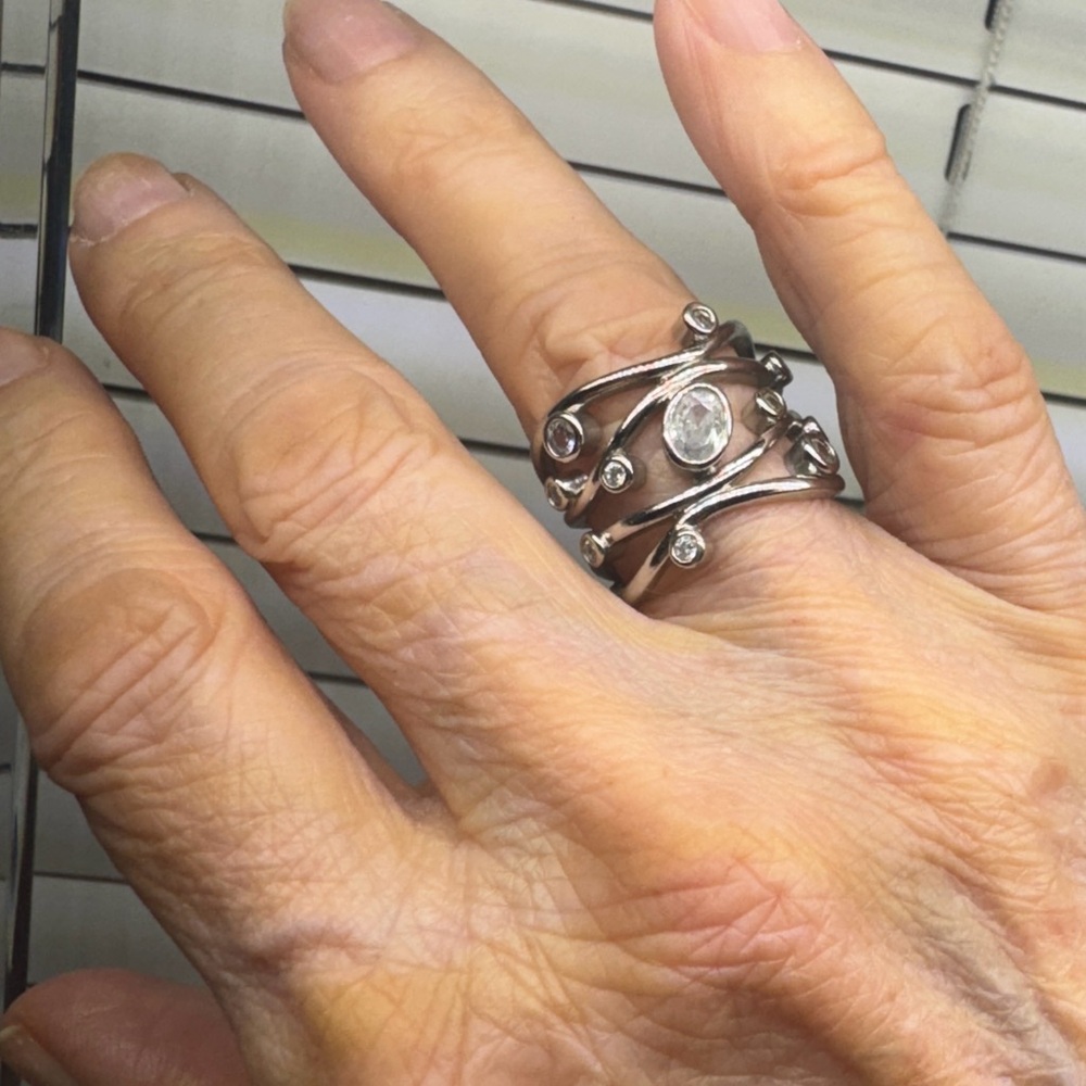 NEW Sterling Silver 925 stamped stacked ring with beautiful clear stones. Size 6 - Picture 5 of 16